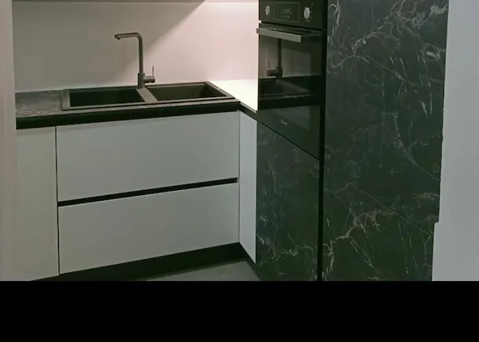 Via Romagna 6 P6091 圣特雷莎加卢拉