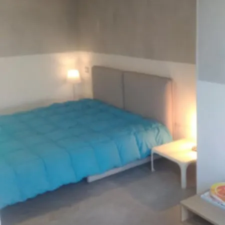 Via Romagna 6 P6091 *